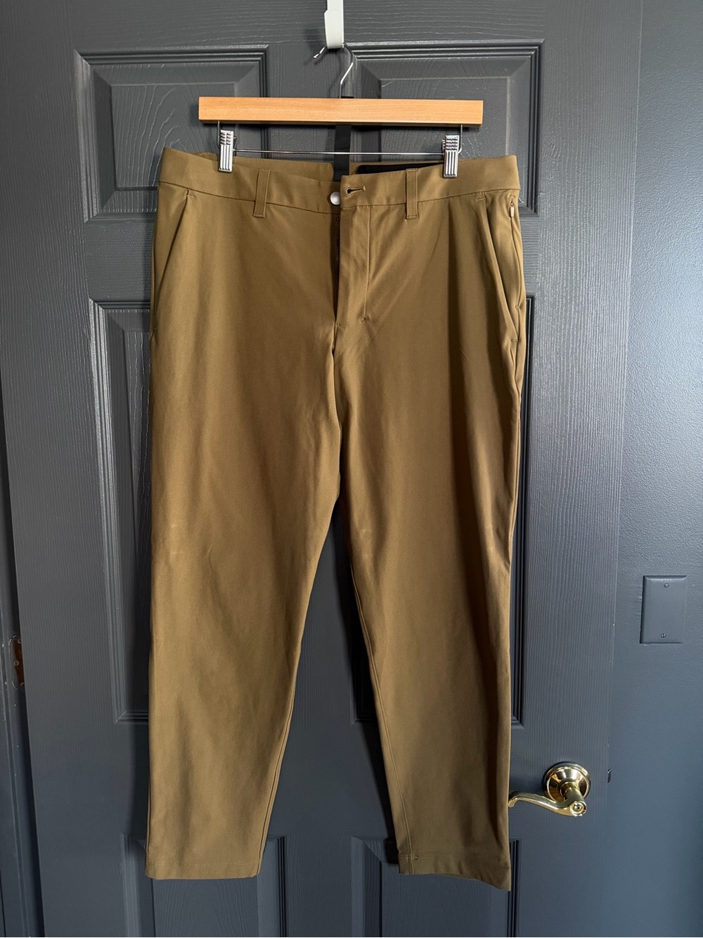 Lululemon Men’s ABC Slim Trouser, 34x30, never worn, Artifact color